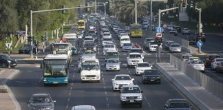 Motorists see increase of tailgating on UAE roads, survey shows