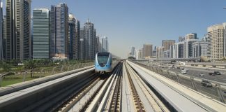 DUBAI METRO ride : Internet City → Emirates Towers