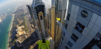 VIDEO: XDubai stuntmen use Dubai Marina skyscrapers as ‘vertical maze – 4K