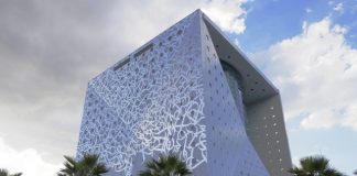 Artist eL Seed reaches new heights with huge calligraphic painting in Dubai