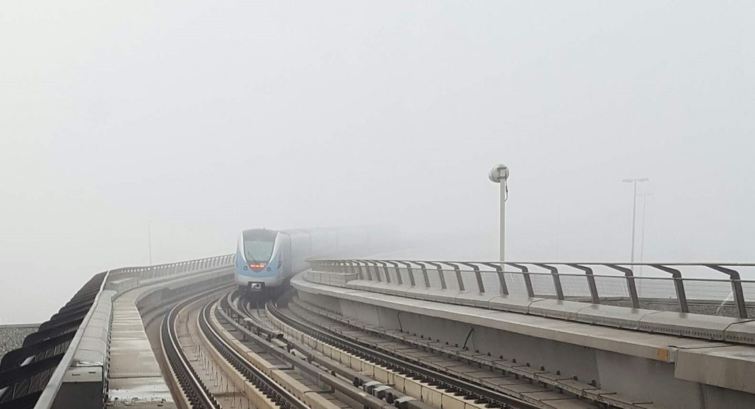 UAE wakes up to thick fog, again (December 29, 2016)