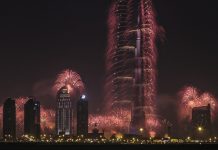 More than 650,000 people expected to welcome 2017 in the shadow of Burj Khalifa