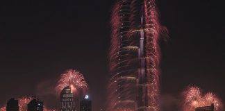More than 650,000 people expected to welcome 2017 in the shadow of Burj Khalifa