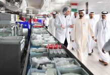 Mohammed bin Rashid visits Emirates Flight Catering facilities