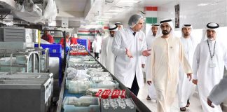 Mohammed bin Rashid visits Emirates Flight Catering facilities