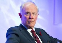 Emirates profits face challenge from pilot shortage