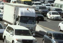 Dubai motorists warned to avoid flooded road, RTA offers alternatives Dubai motorists warned to avoid flooded road, RTA offers alternatives