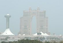 UAE weather: Sandstorms and clouds to continue UAE weather: Sandstorms and clouds to continue